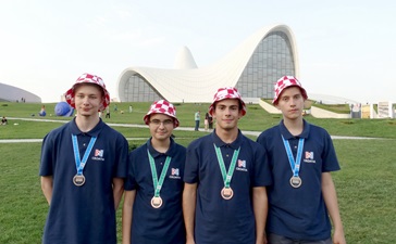 4 medalje naših najmlađih srednjoškolaca na Međunarodnoj informatičkoj olimpijadi u Azerbajdžanu
